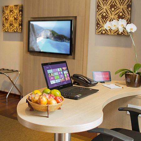 Hotel Ra Premiere Simatupang Cilandak  Esterno foto